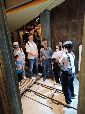 LINE_ALBUM_29250323鶯歌街廓走讀_250414_162