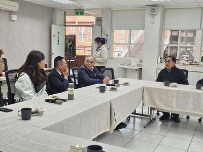 LINE_ALBUM_114.3.19龍華人企業家聯誼會「愛心鞋助力，特教學子勇敢前行」愛心圖片