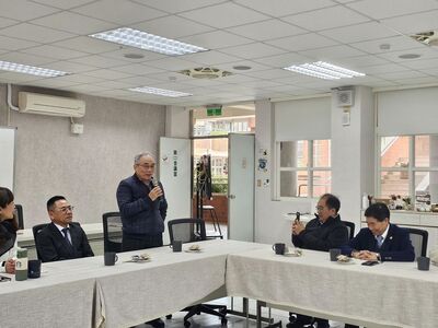 LINE_ALBUM_114.3.19龍華人企業家聯誼會「愛心鞋助力，特教學子勇敢前行」愛心圖片
