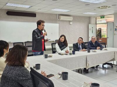 LINE_ALBUM_114.3.19龍華人企業家聯誼會「愛心鞋助力，特教學子勇敢前行」愛心圖片
