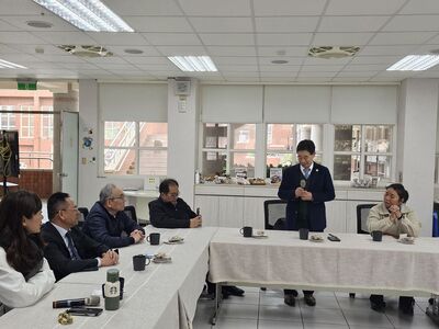 LINE_ALBUM_114.3.19龍華人企業家聯誼會「愛心鞋助力，特教學子勇敢前行」愛心圖片