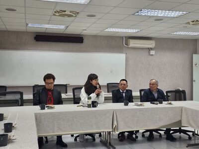 LINE_ALBUM_114.3.19龍華人企業家聯誼會「愛心鞋助力，特教學子勇敢前行」愛心圖片