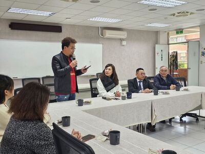 LINE_ALBUM_114.3.19龍華人企業家聯誼會「愛心鞋助力，特教學子勇敢前行」愛心圖片