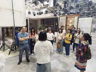 LINE_ALBUM_20250613校友會三立集團電視台參訪_250702_47圖片