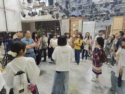 LINE_ALBUM_20250613校友會三立集團電視台參訪_250702_38圖片