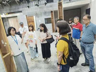 LINE_ALBUM_20250613校友會三立集團電視台參訪_250702_15圖片