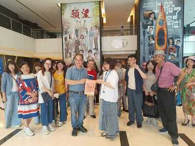 LINE_ALBUM_20250613校友會三立集團電視台參訪_250702_149圖片