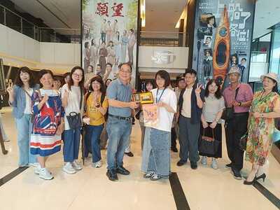 LINE_ALBUM_20250613校友會三立集團電視台參訪_250702_141圖片