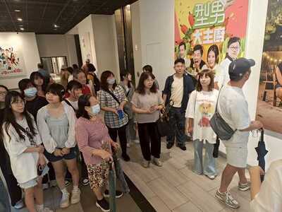 LINE_ALBUM_20250613校友會三立集團電視台參訪_250702_64圖片