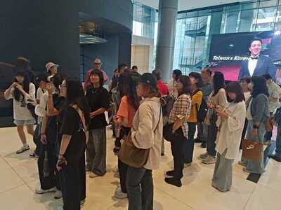 LINE_ALBUM_20250613校友會三立集團電視台參訪_250702_130圖片