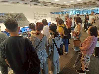 LINE_ALBUM_20250613校友會三立集團電視台參訪_250702_99圖片