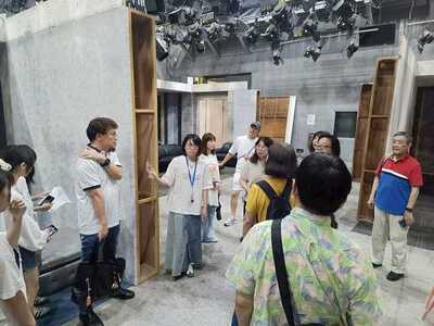 LINE_ALBUM_20250613校友會三立集團電視台參訪_250702_22圖片