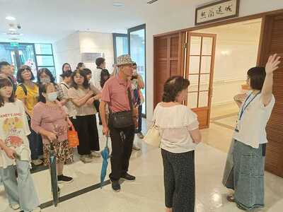 LINE_ALBUM_20250613校友會三立集團電視台參訪_250702_128圖片