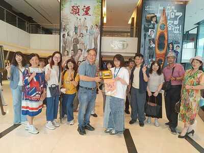 LINE_ALBUM_20250613校友會三立集團電視台參訪_250702_140圖片