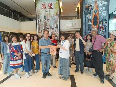 LINE_ALBUM_20250613校友會三立集團電視台參訪_250702_147圖片
