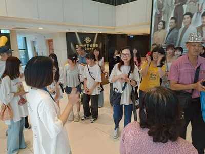 LINE_ALBUM_20250613校友會三立集團電視台參訪_250702_4圖片